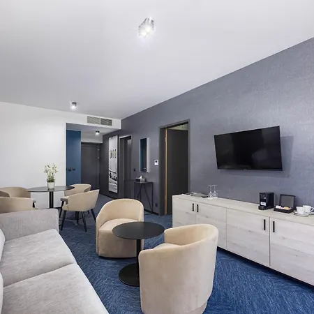 Lua Boutique Roomz- Adults Only